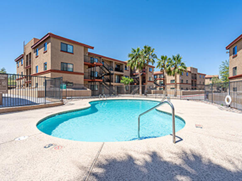 01174fc0-9c28-4e54-be12-db8a144afb6b.jpg